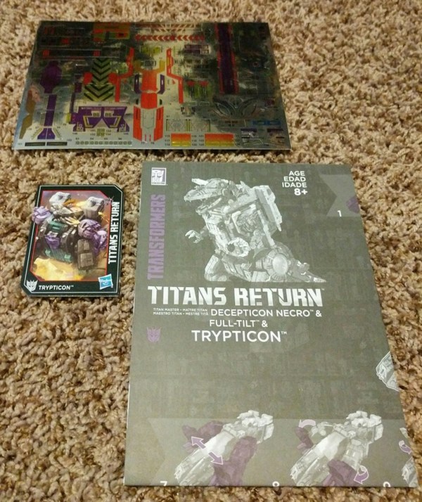 Titans Return Trypticon In Hand Photo Gallery 05 (5 of 24)